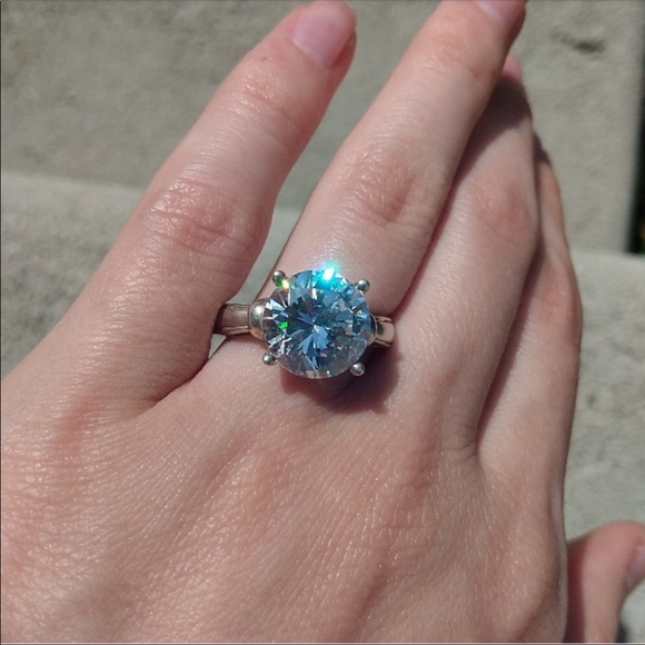 925 Large Silver Faux Diamond Engagement Ring Sz 8 - Picture 1 of 8
